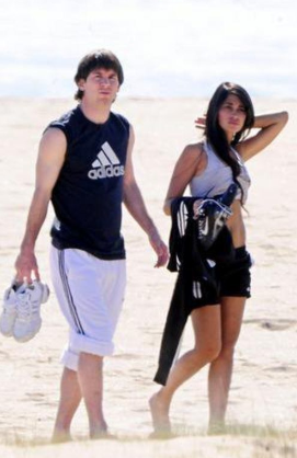 Antonella Roccuzzo y Messi Antonella Roccuzzo y Messi
